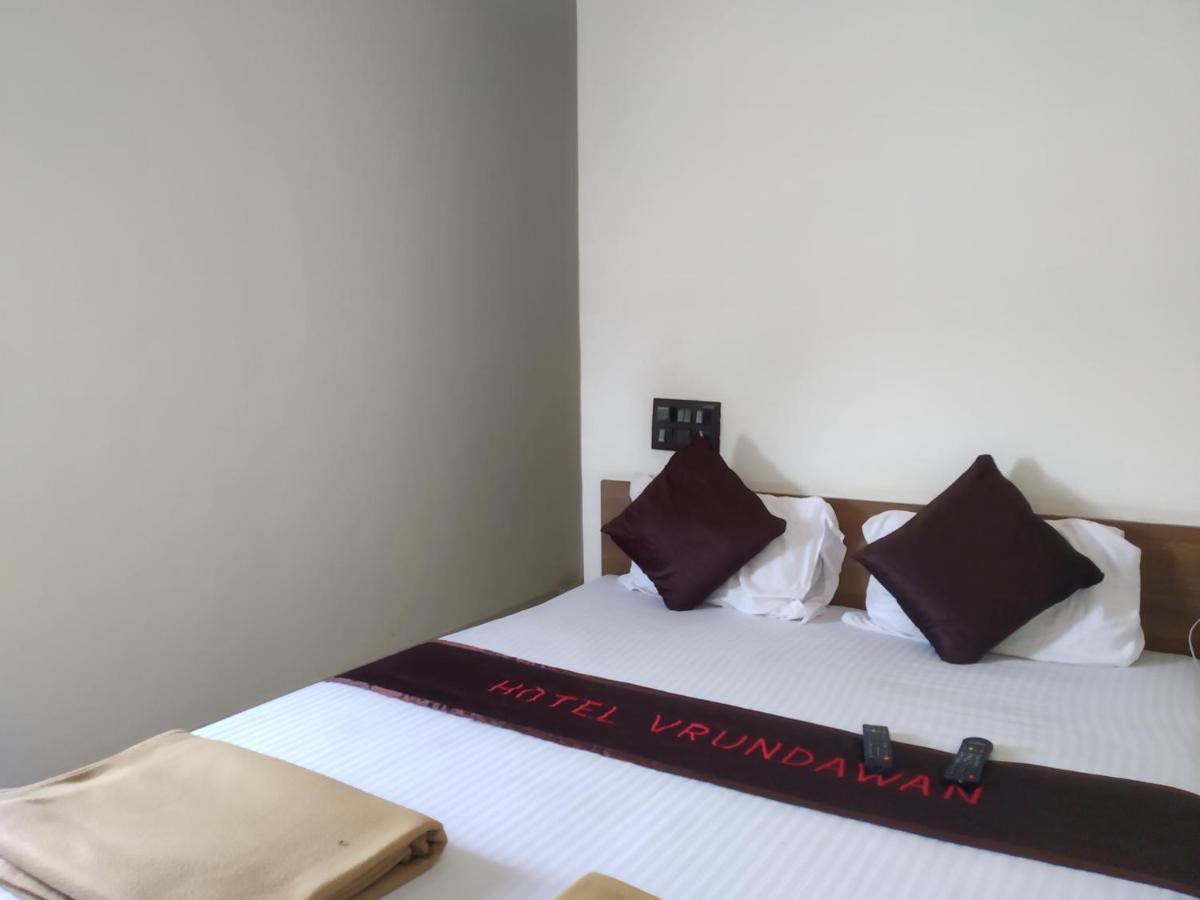 Hotel Vrundavan Púna Kültér fotó