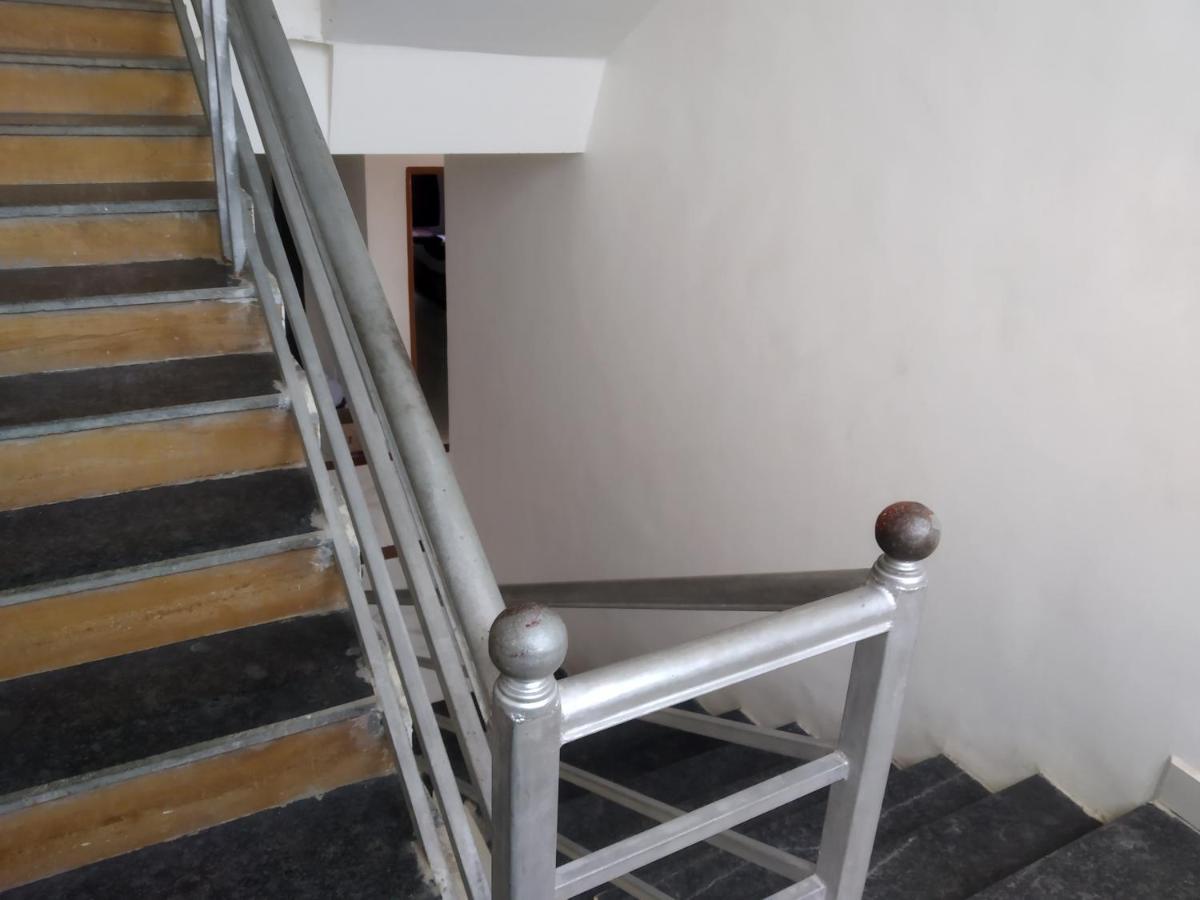 Hotel Vrundavan Púna Kültér fotó