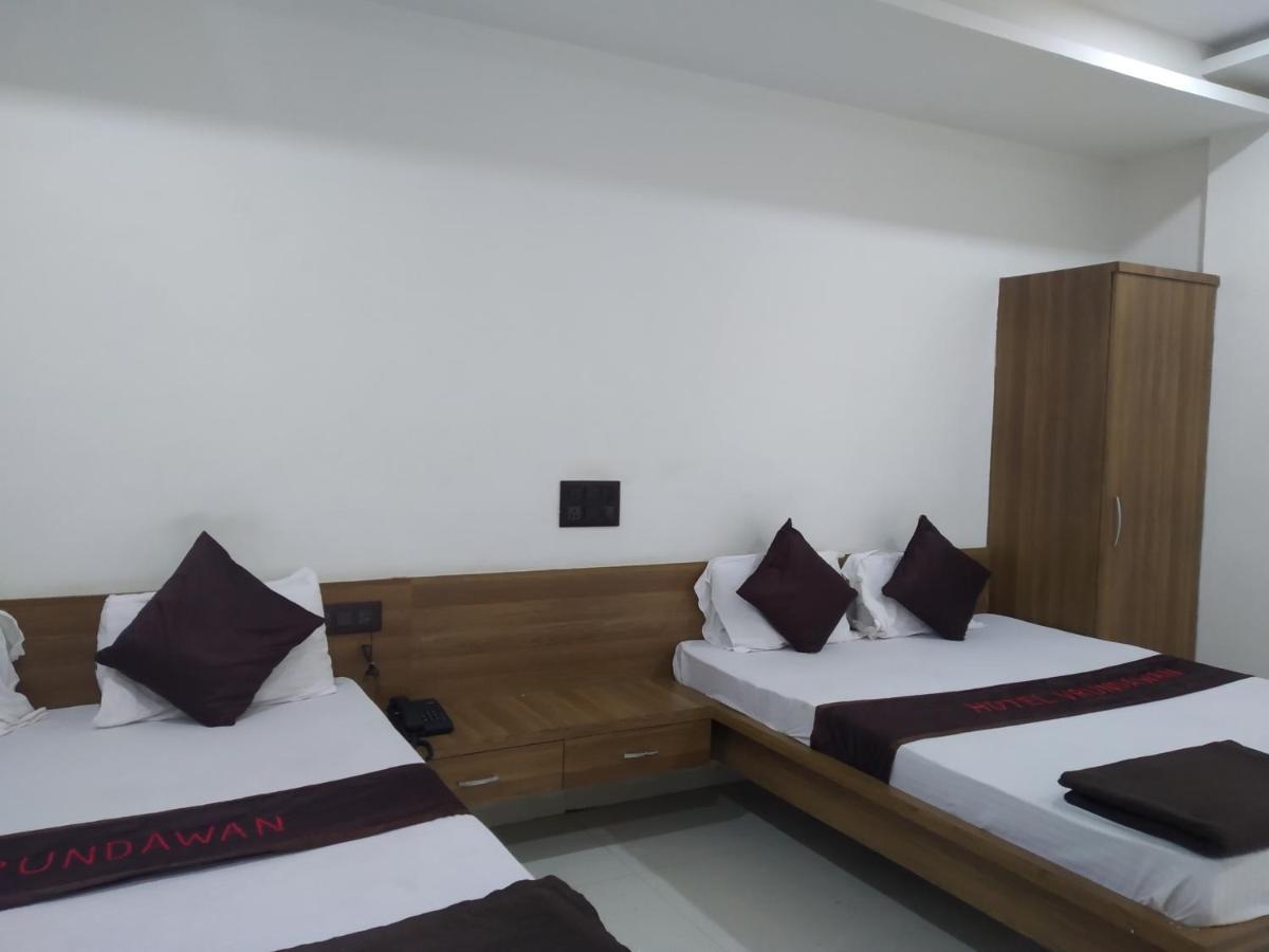 Hotel Vrundavan Púna Kültér fotó
